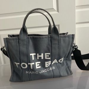 Blue Marc Jacobs Tote Bag. Has some discoloration but still cute!